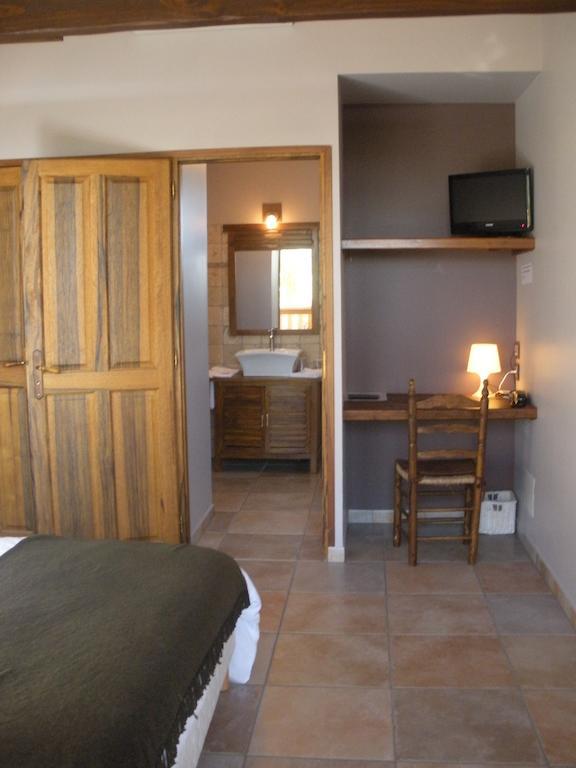 Hotel Restaurant Chez Pito Busque Екстер'єр фото