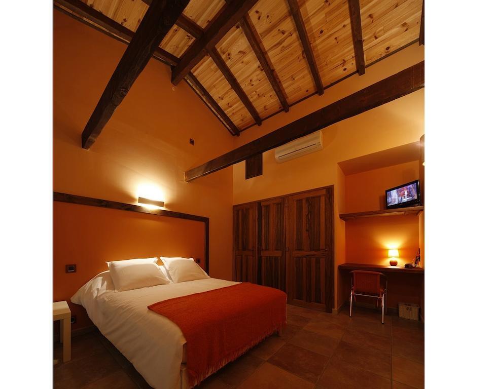 Hotel Restaurant Chez Pito Busque Екстер'єр фото